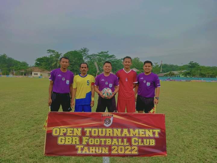 Tournamen Sepak Bola TS United Kalahkan BI 3 - 0